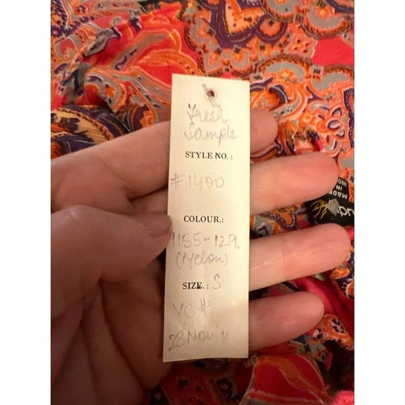 Chaudry women’s NWT’s boho style sleeveless v-neck maxi dress. Size small - Picture 8 of 8